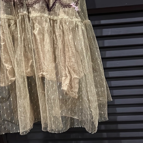 Mia Joy Girl’s Elegant Pea Green Dress, Floral Embroidery, Swiss Dot Tulle Size6 - Picture 6 of 16